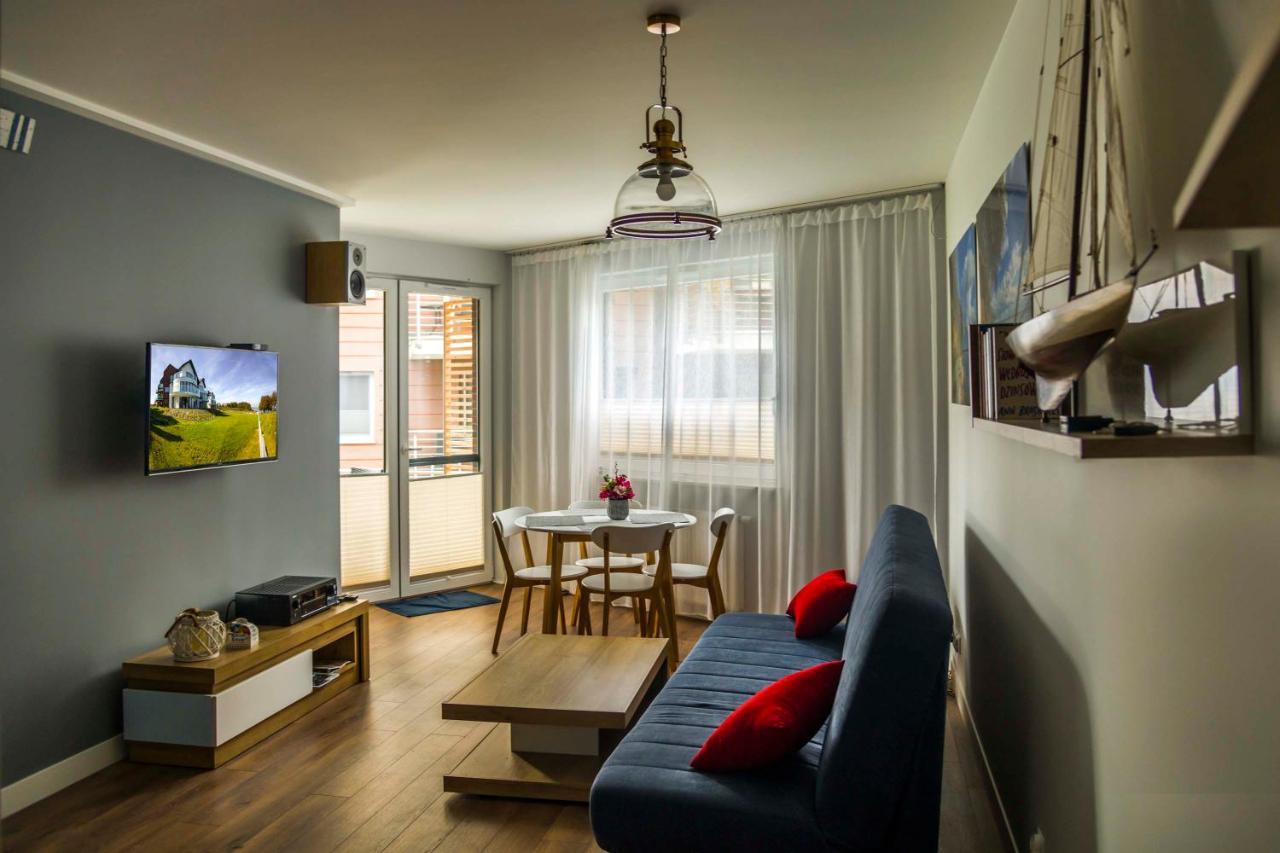 Ahoy Puck Apartament Przy Plazy Z Widokiem Na Morze Bagian luar foto