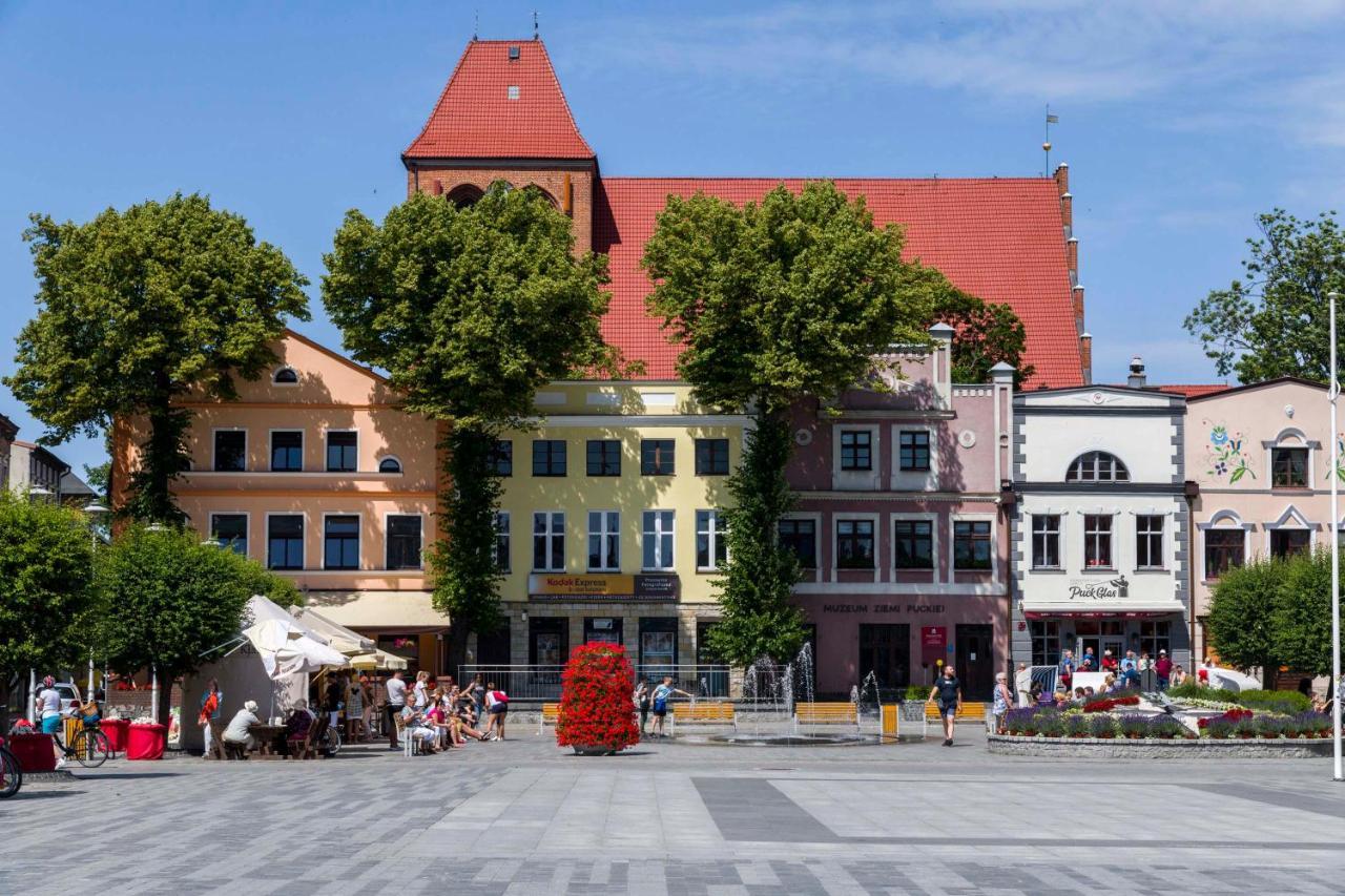 Ahoy Puck Apartament Przy Plazy Z Widokiem Na Morze Bagian luar foto