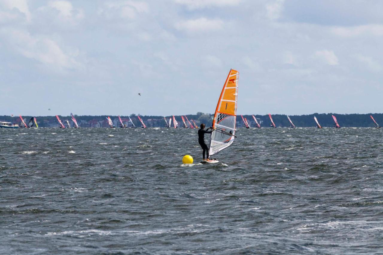 Ahoy Puck Apartament Przy Plazy Z Widokiem Na Morze Bagian luar foto