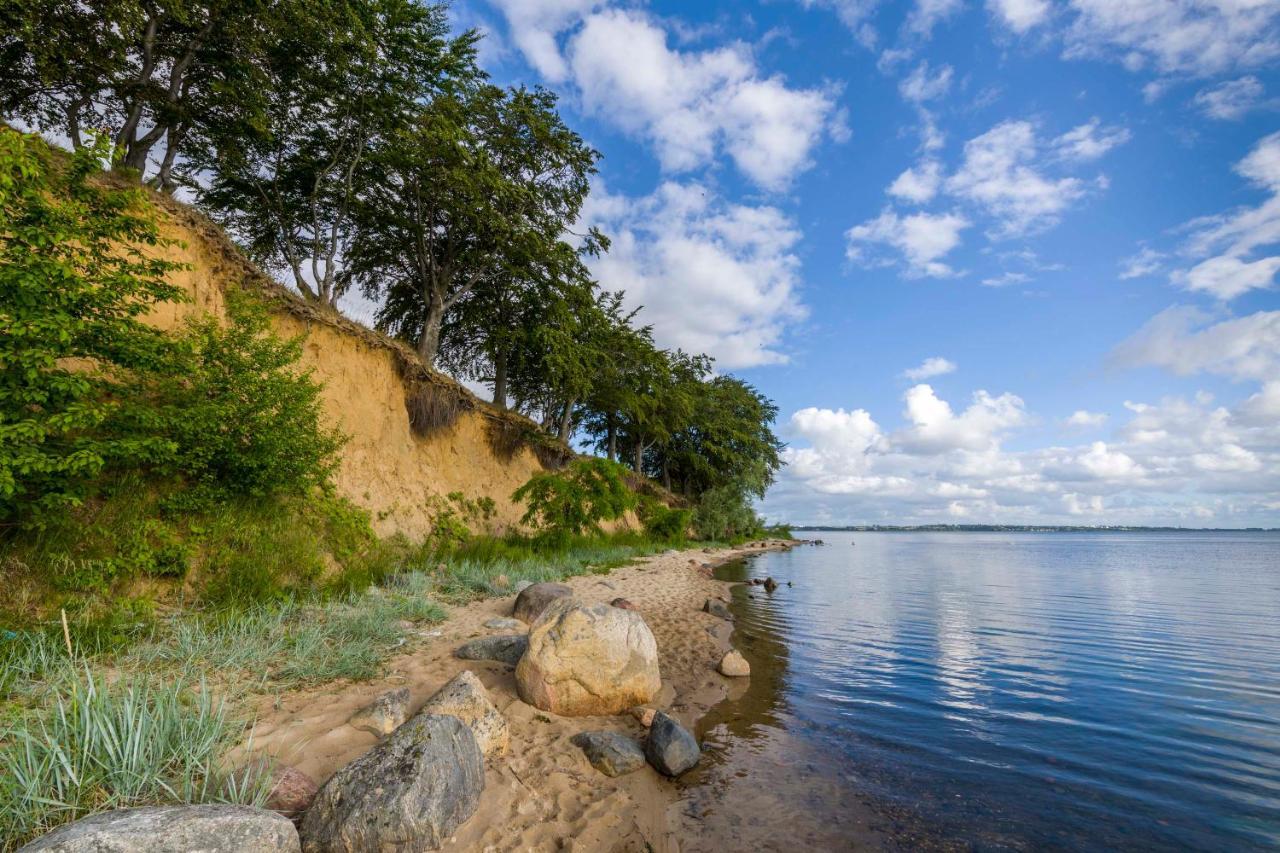 Ahoy Puck Apartament Przy Plazy Z Widokiem Na Morze Bagian luar foto