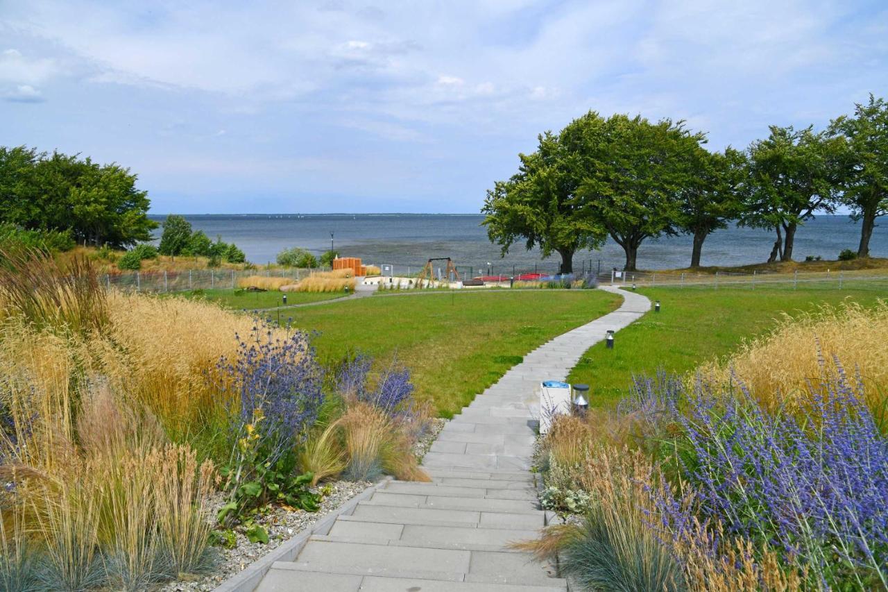 Ahoy Puck Apartament Przy Plazy Z Widokiem Na Morze Bagian luar foto