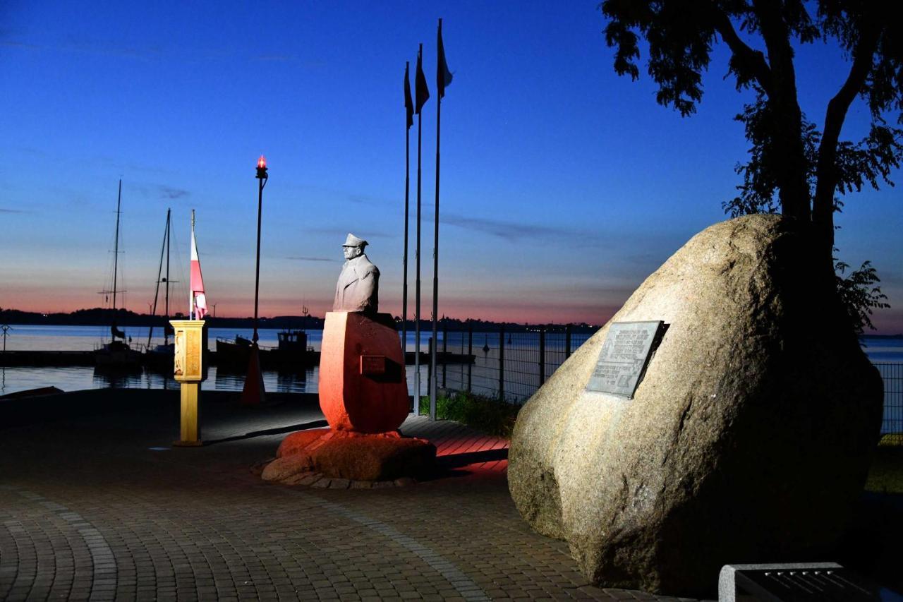 Ahoy Puck Apartament Przy Plazy Z Widokiem Na Morze Bagian luar foto