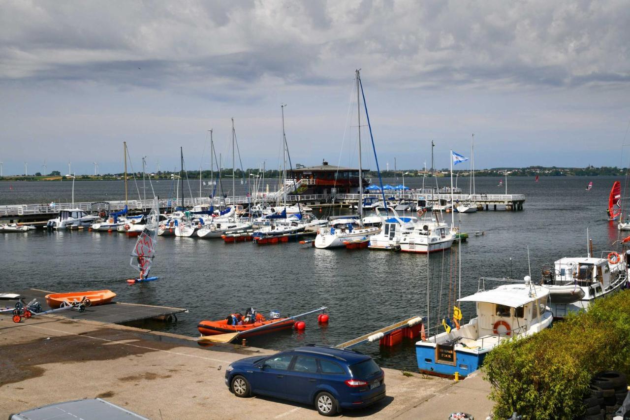 Ahoy Puck Apartament Przy Plazy Z Widokiem Na Morze Bagian luar foto