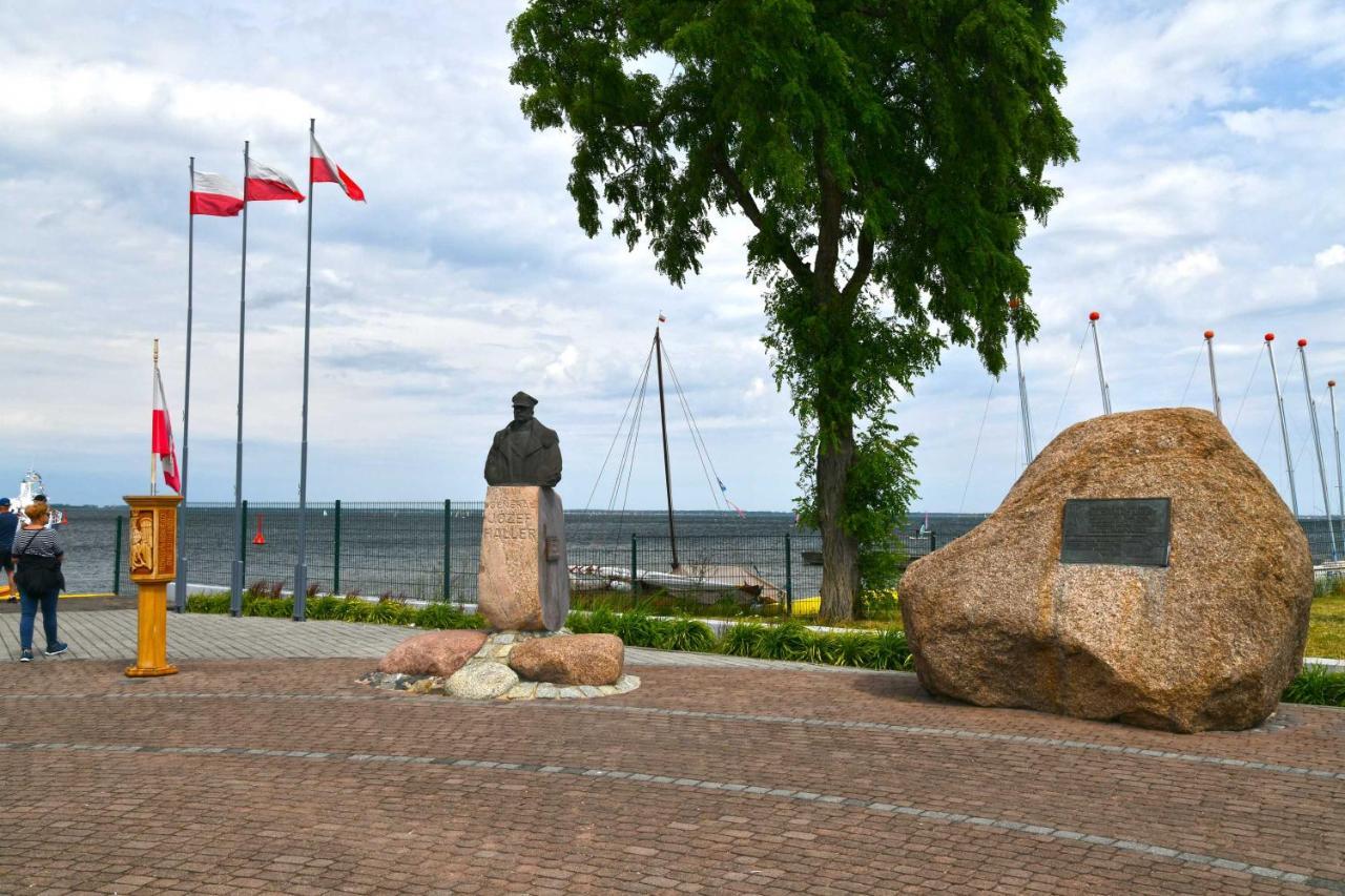 Ahoy Puck Apartament Przy Plazy Z Widokiem Na Morze Bagian luar foto