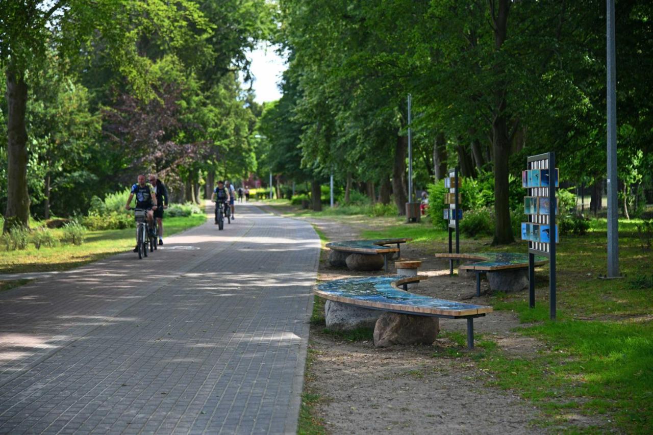Ahoy Puck Apartament Przy Plazy Z Widokiem Na Morze Bagian luar foto